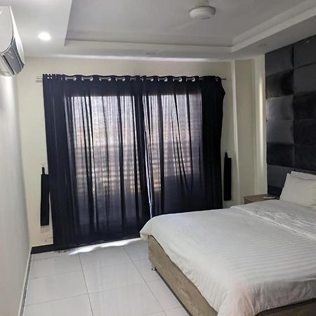 Lavish Hotel Rawalpindi Buitenkant foto
